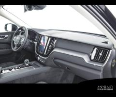 VOLVO XC60 B4 Mild hybrid Benzina Core - 12