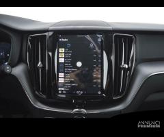 VOLVO XC60 B4 Mild hybrid Benzina Core - 13