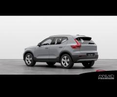 VOLVO XC40 B3 Mild hybrid Benzina Core - 4