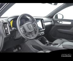 VOLVO XC40 B3 Mild hybrid Benzina Core - 8