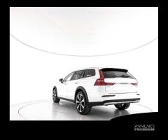 VOLVO V60 Cross Country Mild Hybrid B4 AWD autom