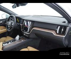 VOLVO V60 Cross Country Mild Hybrid B4 AWD autom - 12