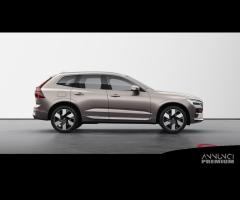 VOLVO XC60 T6 AWD Plug-in hybrid Elettrica/Benzi