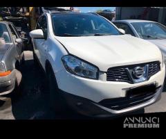 NISSAN QASHQAI 2012