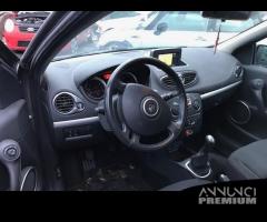 Renault clio sw 2010 - 5