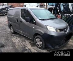 Nissan nv 200 2010