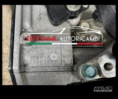 Cambio automatico 4x4 QASHQAI 2.0 dci M9R D833 - 5