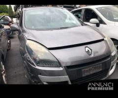 RENAULT SCENIC 2012