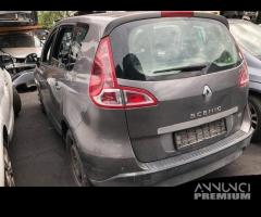 RENAULT SCENIC 2012