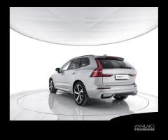 VOLVO XC60 B4 automatico Plus Dark