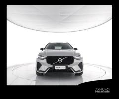 VOLVO XC60 B4 automatico Plus Dark