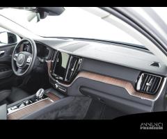 VOLVO XC60 B4 automatico Plus Dark - 12