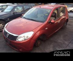 Dacia sandero 2009 - 1