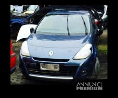 Renault clio 2011 - 1