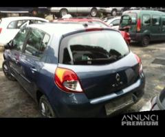 Renault clio 2011 - 3