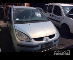 Mitsubishi colt 2004