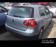 Volkswagen golf 5 2004