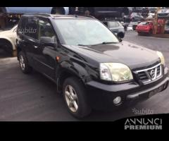 Nissan x-trail 2002 - 1