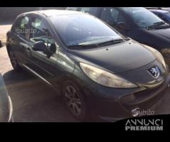 Peugeot 207 2008 - 1