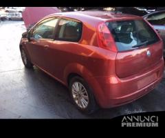 Fiat grande punto 2005 - 4