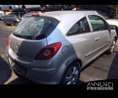 Opel corsa 2008 - 2