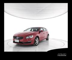 VOLVO V60 D4 Business - 1