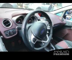 Ford fiesta 2011 - 6