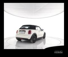 MINI Cabrio Cooper D 1.5 Cooper D Boost