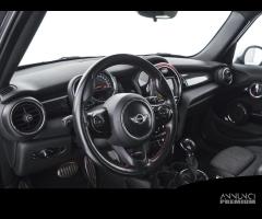 MINI Cooper SD 5 porte 2.0 aut. Hype - 8