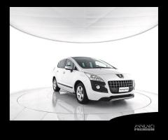 PEUGEOT 3008 1.6 HDi 112CV Allure - 2