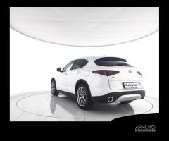 ALFA ROMEO Stelvio Stelvio 2.2 Turbodiesel 210 C - 4