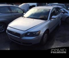 Volvo v50 2005