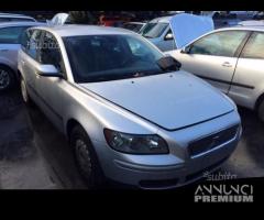 Volvo v50 2005