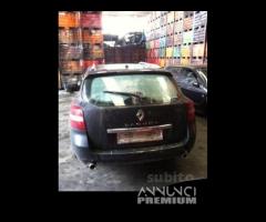 New renault laguna 2009 - 5