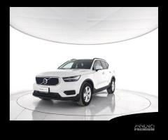 VOLVO XC40 D3 Momentum Core