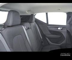 VOLVO XC40 D3 Momentum Core - 11