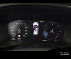 VOLVO XC40 D3 Momentum Core - 13