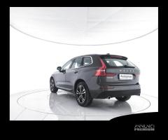 VOLVO XC60 B4 (d) AWD Geartronic Momentum Pro