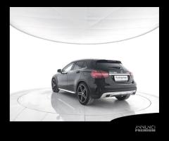 MERCEDES-BENZ GLA 200 d Automatic Sport