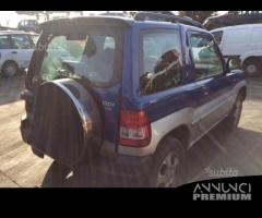 Mitsubishi pajero 1999