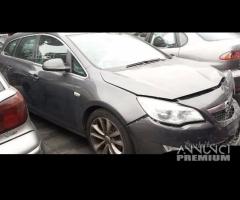 Opel astra 2011