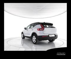 VOLVO XC40 D3 MOMENTUM