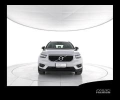 VOLVO XC40 D3 MOMENTUM