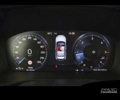 VOLVO XC40 D3 MOMENTUM - 13