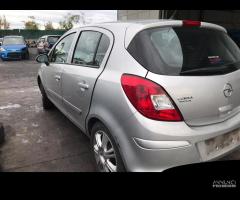 RICAMBI USATI AUTO OPEL Corsa D 5P 1Â° Serie (06>) - 3