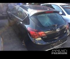 Opel astra j 2014 - 2