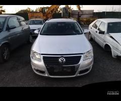 RICAMBI USATI AUTO VOLKSWAGEN Passat Variant 4Â° S - 1