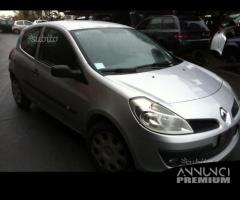 Renault clio 2006 - 2