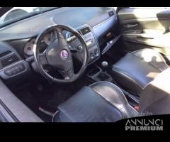 Fiat grande punto 2008 - 5