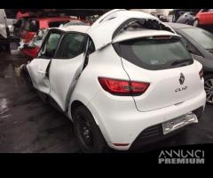 Renault clio 2014 - 4